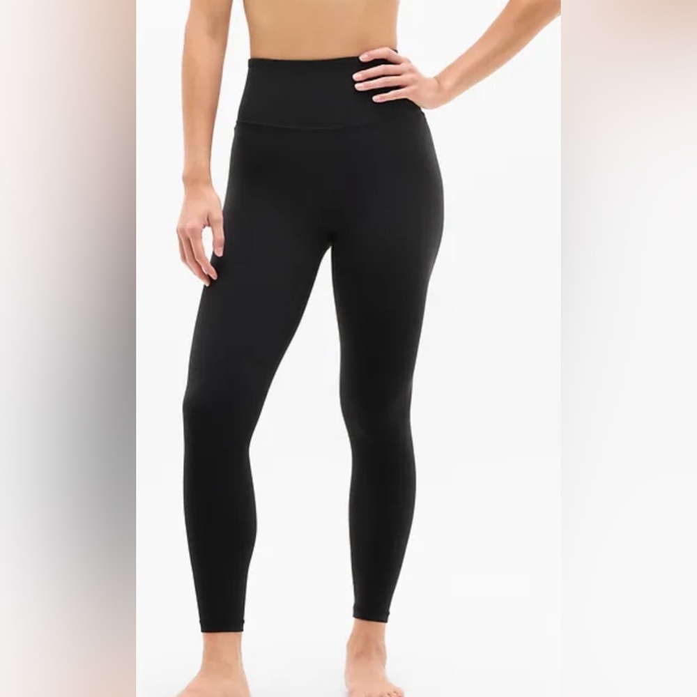 ✨Athleta✨Black Leggings with side pockets, like new, Size L - Picture 2 of 5